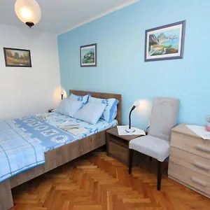 ellenőrizze a rendelkezésre állást